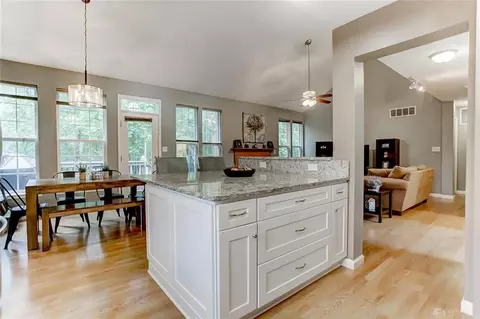 Kitchen - 1872 Olde Haley Dr, Centerville, OH 45458 photo 5 of 7