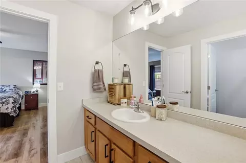 Bath - 6536 Bellow Ct, Waynesville, OH 45068 photo 2 of 5