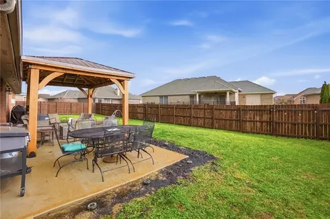 Exterior - 6536 Bellow Ct, Waynesville, OH 45068 photo 8 of 9