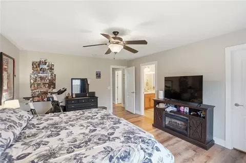 Bedroom - 6536 Bellow Ct, Waynesville, OH 45068 photo 2 of 4