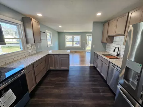 65 S Maple St, Germantown, OH 45327 photo 9