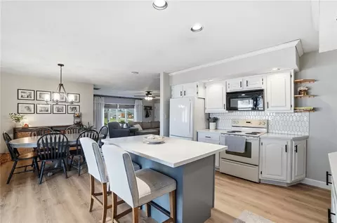 Kitchen - 2826 Shetterly Ln, Centerville, OH 45440 photo 4 of 5