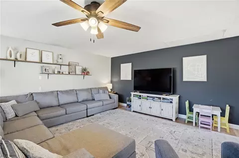 Living - 2826 Shetterly Ln, Centerville, OH 45440 photo 2 of 2