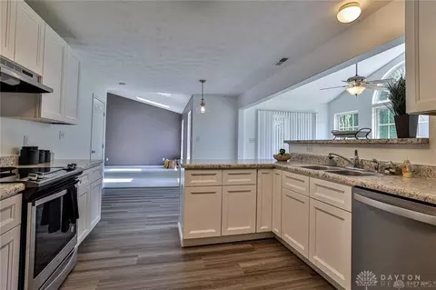 Kitchen - 1536 Old Lane Ave, Kettering, OH 45409 photo 1 of 5