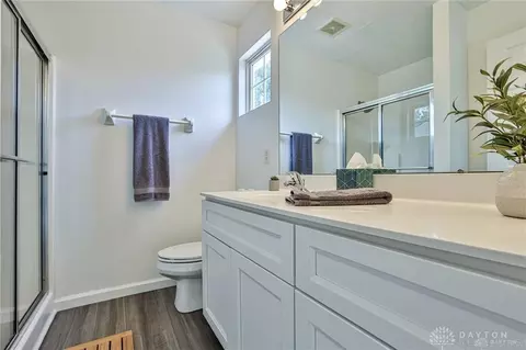 Bath - 1536 Old Lane Ave, Kettering, OH 45409 photo 3 of 3