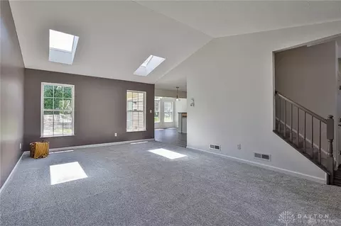 Living - 1536 Old Lane Ave, Kettering, OH 45409 photo 1 of 4
