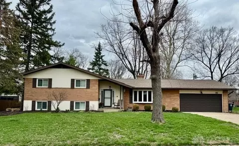 85 Poinciana Dr, Washington Township, OH 45459