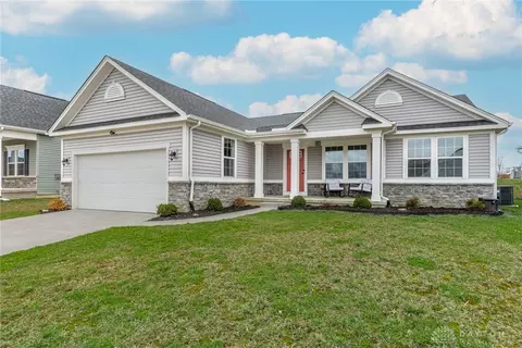 9379 Lakeside St, Tipp City, OH 45371