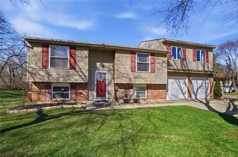 100 Fitchburg Farm Dr, Union, OH 45322