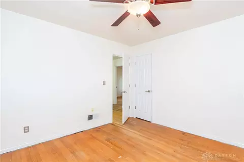 Bedroom - 4024 Overland Trl, Kettering, OH 45429 photo 1 of 4