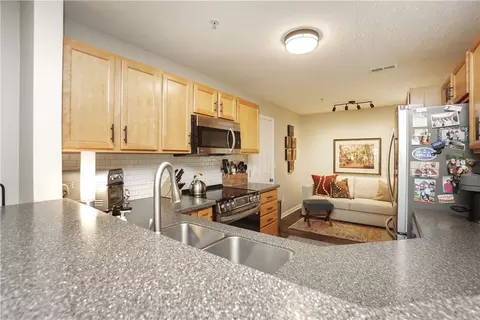 Kitchen - 1320 Shadowood Trl, Maineville, OH 45039 photo 1 of 4