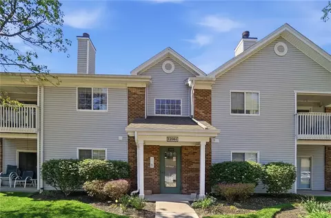 12061 Carrington Ln #102, Loveland, OH 45140