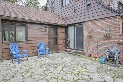 Exterior - 735 Tanglewood Dr, Springfield, OH 45504 photo 19 of 36