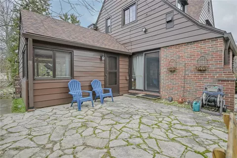 Exterior - 735 Tanglewood Dr, Springfield, OH 45504 photo 15 of 36
