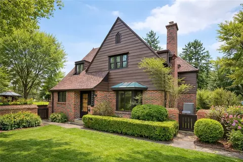 Exterior - 735 Tanglewood Dr, Springfield, OH 45504 photo 9 of 36