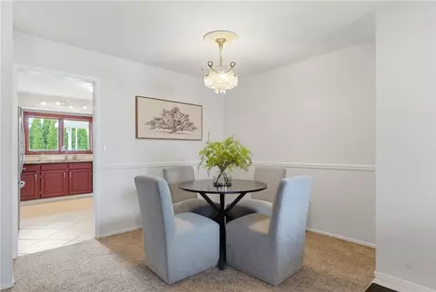 Dining - 1108 Chateau Dr, Kettering, OH 45429 photo 2 of 2