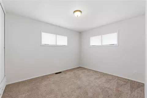 Bedroom - 1108 Chateau Dr, Kettering, OH 45429 photo 3 of 4