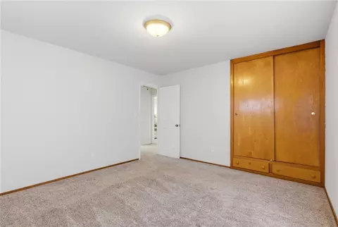 Bedroom - 1108 Chateau Dr, Kettering, OH 45429 photo 2 of 4