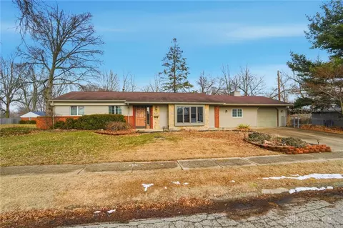 167 W Goodman Dr, Fairborn, OH 45324