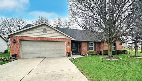 1480 Maplecrest Dr, Troy, OH 45373