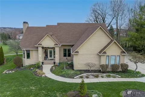 130 Heatherwoode Cir, Springboro, OH 45066