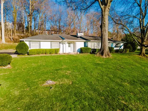 4390 Overland Trl, Kettering, OH 45429 photo 2