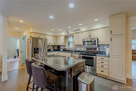 305 S Vandemark Rd, Sidney, OH 45365 photo 16