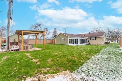 305 S Vandemark Rd, Sidney, OH 45365 photo 7