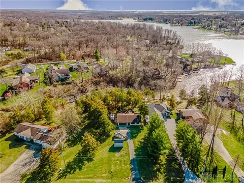 777 Lakengren Dr, Eaton, OH 45320