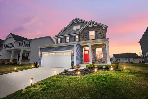 3430 Arrowwood St, Tipp City, OH 45371