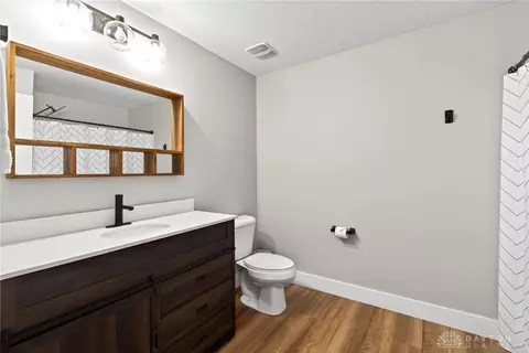 7425 Stoneham Cir, Springboro, OH 45066 photo 27