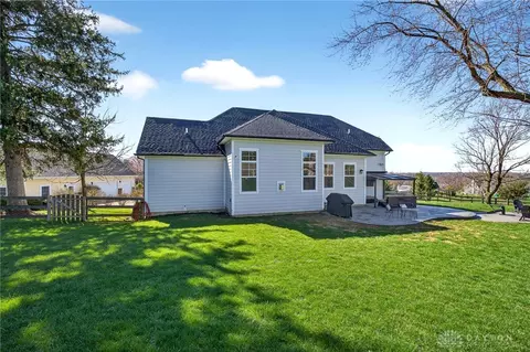 7425 Stoneham Cir, Springboro, OH 45066 photo 34