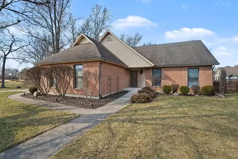 885 Chelsea Ln, Tipp City, OH 45371