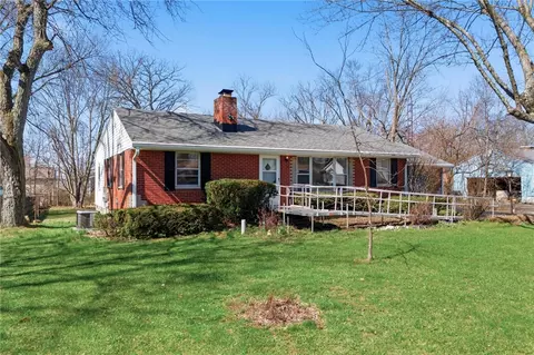 241 Grand Vista Dr, Dayton, OH 45440