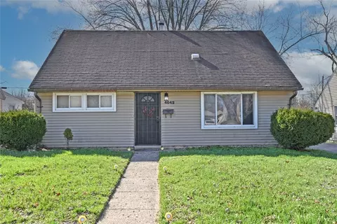 4042 Larkspur Dr, Dayton, OH 45406