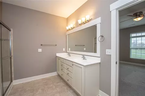Bath - 495 Legendary Way, Centerville, OH 45458 photo 1 of 2