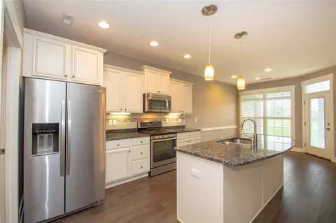 Kitchen - 495 Legendary Way, Centerville, OH 45458 photo 2 of 4