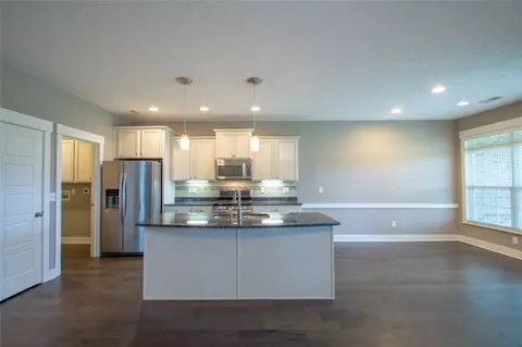 Kitchen - 495 Legendary Way, Centerville, OH 45458 photo 3 of 4