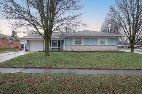 4581 Pennyston Ave, Huber Heights, OH 45424