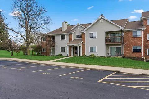 6620 Green Branch Dr #6, Washington Township, OH 45459