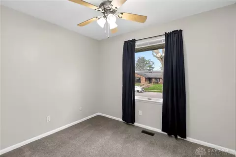 Bedroom - 450 Evergreen Dr, Springboro, OH 45066 photo 7 of 10