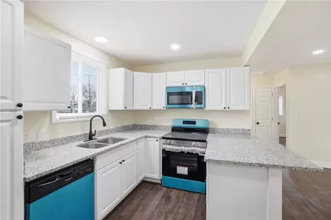 Kitchen - 239 Travis Dr, Riverside, OH 45431 photo 2 of 3