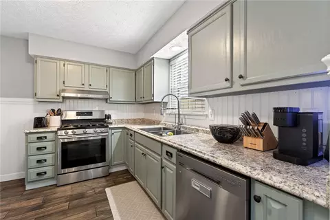 Kitchen - 3716 Wenzler Dr, Kettering, OH 45429 photo 1 of 5
