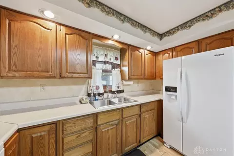 306 N Bechtle Ave, Springfield, OH 45504 photo 14