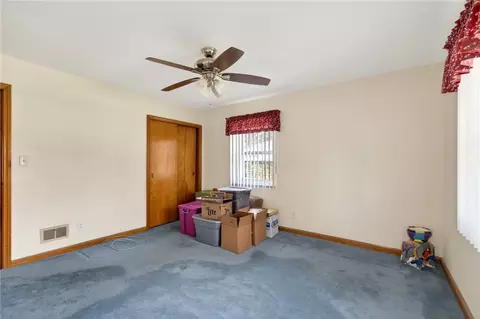 Bedroom - 1204 Waving Willow Dr, Kettering, OH 45409 photo 2 of 5