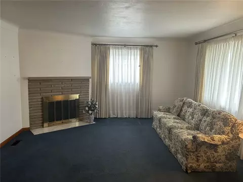 Living - 1912 Echo Wood Ct, Kettering, OH 45429 photo 1 of 2