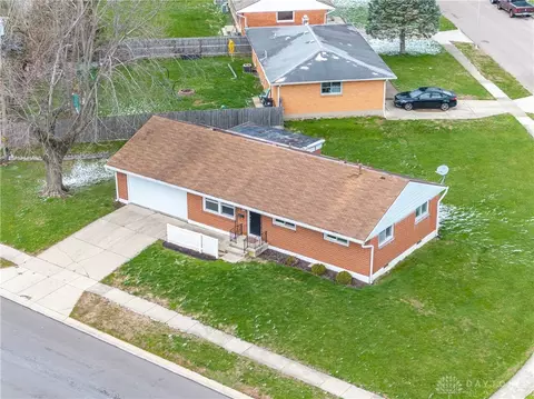 View/Area - 3801 Valleywood Dr, Kettering, OH 45429 photo 8 of 9
