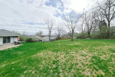 Exterior - 513 Austin Smith Dr, Monroe, OH 45050 photo 6 of 9