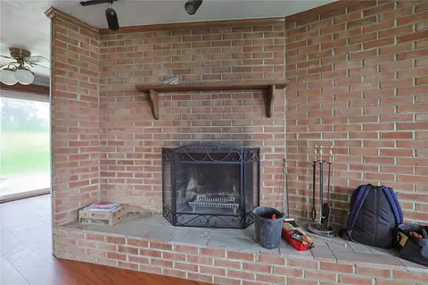 Living - 513 Austin Smith Dr, Monroe, OH 45050 photo 5 of 6