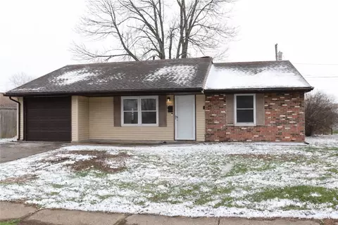 1955 Roxbury Dr, Xenia, OH 45385